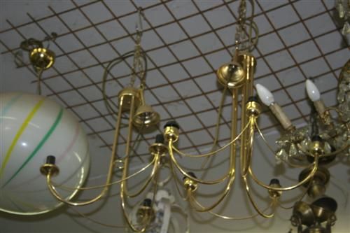 2037 - coppia di lampadari.jpg